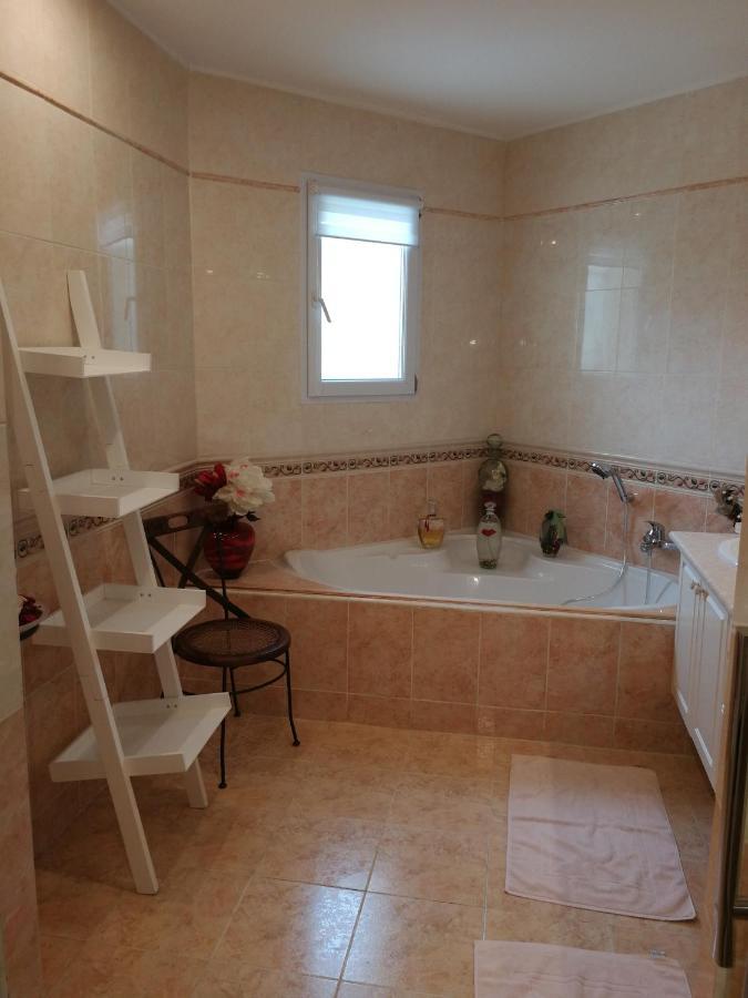 Lucbardez-et-Bargues Au Doux Repos Bed & Breakfast エクステリア 写真