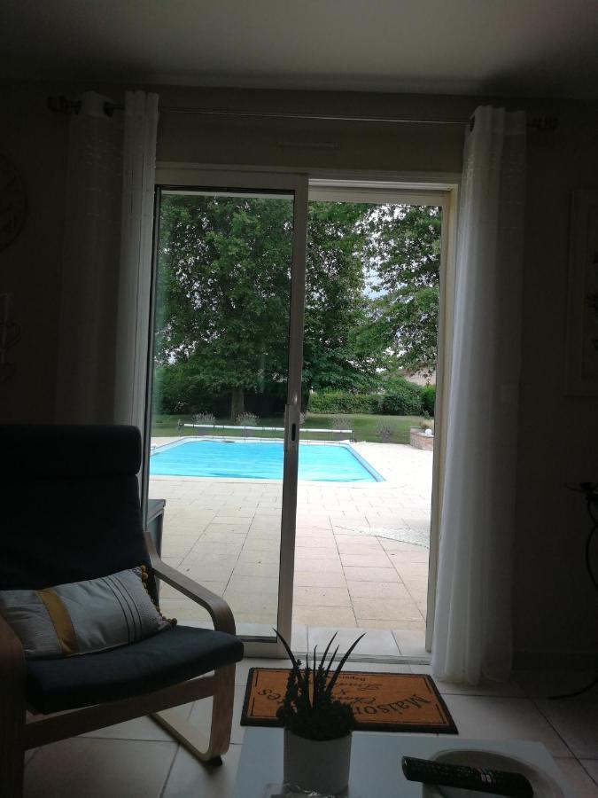 Lucbardez-et-Bargues Au Doux Repos Bed & Breakfast エクステリア 写真