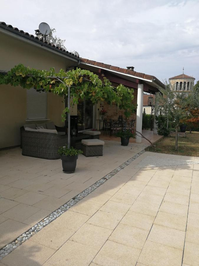 Lucbardez-et-Bargues Au Doux Repos Bed & Breakfast エクステリア 写真