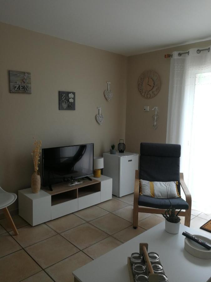 Lucbardez-et-Bargues Au Doux Repos Bed & Breakfast エクステリア 写真