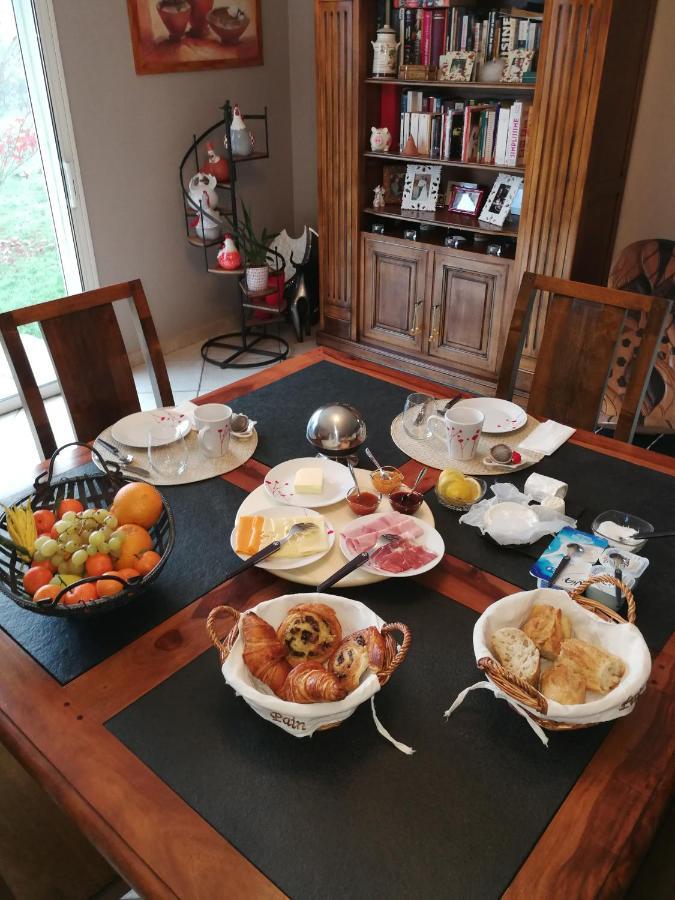 Lucbardez-et-Bargues Au Doux Repos Bed & Breakfast エクステリア 写真