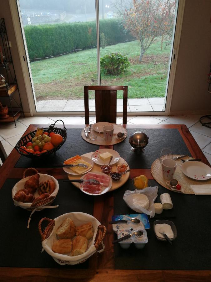 Lucbardez-et-Bargues Au Doux Repos Bed & Breakfast エクステリア 写真