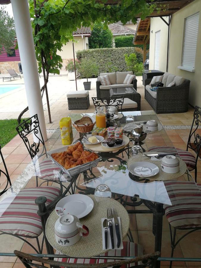 Lucbardez-et-Bargues Au Doux Repos Bed & Breakfast エクステリア 写真